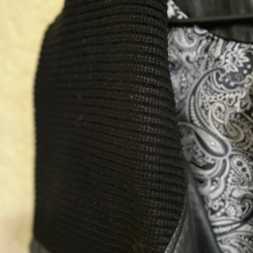 MontanaCo women’s vest faux leather cowl neck black size small new with‎ tags